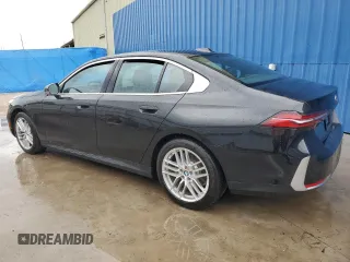 2024 BMW 5 Series 530i with VIN WBA43FJ09RCS37864, listed as a Copart auction lot 63592334 with 372 mi miles and Clean Title. Bid and sale history available at carsss.com. Image 2.