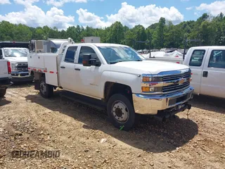 2017 Chevrolet Silverado 3500HD with VIN 1GB2CYEG6HZ241318, listed as a IAAI auction lot 42146288 with 290,220 mi miles and . Bid and sale history available at DreamBid. Image 1.