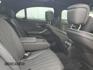 2022 Mercedes-Benz S 500 with VIN W1K6G6DBXNA166392, listed as a Copart auction lot 55101565 with 19,276 mi miles and Clean Title. Bid and sale history available at DreamBid. Image 10.