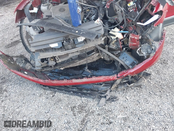 2018 Volkswagen Tiguan SEL с VIN 3VV3B7AX1JM076161, выставлен на аукционе IAAI как лот 40931210 с пробегом 106 916 миль миль и . История ставок и продаж доступна на DreamBid. Изображение 6.