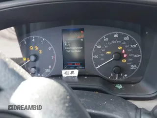 2024 Toyota Corolla Cross L z VIN 7MUAAAAG1RV101003, wystawiony jako IAAI lot #41838801 z przebiegiem 6786 mil mil oraz . Historia ofert i sprzedaży dostępna na DreamBid. Obrazek 7.