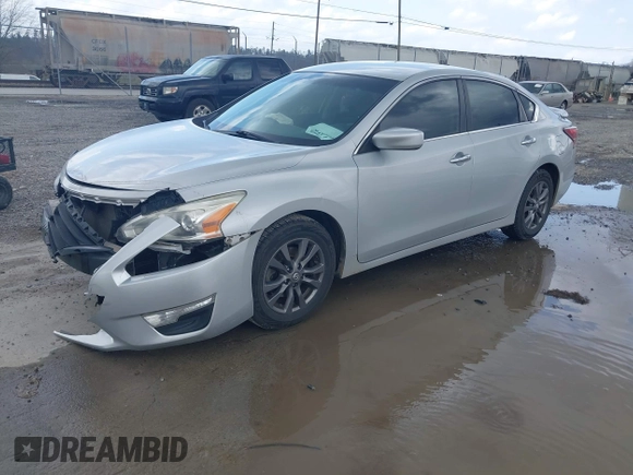 2015 Nissan Altima S with VIN 1N4AL3AP0FN900696, listed as a IAAI auction lot 41960816 with 168,139 mi miles and . Bid and sale history available at carsss.com. Image 18.