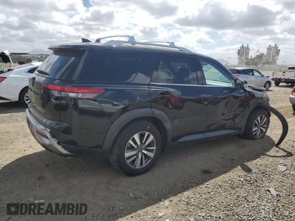 2023 Nissan Pathfinder SL z VIN 5N1DR3CA3PC223523, wystawiony jako Copart lot #50059235 z przebiegiem 63 702 mil mil oraz Szkoda całkowita • Salvage title. Historia ofert i sprzedaży dostępna na DreamBid. Obrazek 3.
