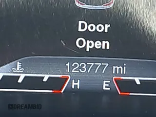 2018 Jeep Cherokee Limited с VIN 1C4PJLDB2JD531364, выставлен на аукционе IAAI как лот 42020062 с пробегом 123 777 миль миль и . История ставок и продаж доступна на DreamBid. Изображение 15.