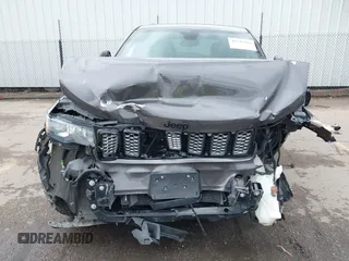 2017 Jeep Grand Cherokee Laredo with VIN 1C4RJFAG9HC885716, listed as a IAAI auction lot 41795182 with 110,613 mi miles. Bid and sale history available at carsss.com. Image 6.