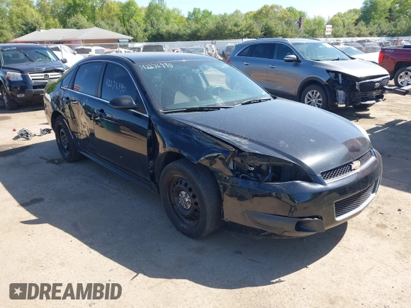 2013 Chevrolet Impala Police z VIN 2G1WD5E31D1256682, wystawiony jako IAAI lot #42276990 z przebiegiem 148 251 mil mil oraz . Historia ofert i sprzedaży dostępna na DreamBid. Obrazek 1.