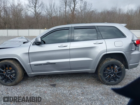 2020 Jeep Grand Cherokee Altitude with VIN 1C4RJFAG0LC170722, listed as a IAAI auction lot 41208463 with 46,029 mi miles. Bid and sale history available at carsss.com. Image 13.