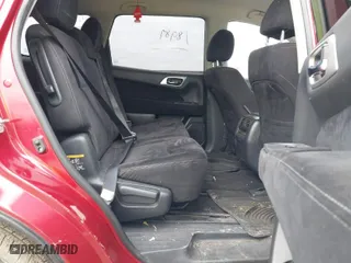 2014 Nissan Pathfinder SV with VIN 5N1AR2MNXEC618987, listed as a IAAI auction lot 41593401 with 152,764 mi miles. Bid and sale history available at carsss.com. Image 8.