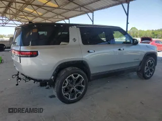 2025 Rivian R1S Adventure z VIN 7PDSGBBA9SN052652, wystawiony jako Copart lot #51659315 z przebiegiem 4012 mil mil oraz Szkody całkowita. Historia ofert i sprzedaży dostępna na DreamBid. Obrazek 3.