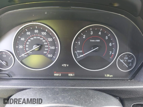 2015 BMW 3 Series 328i xDrive с VIN WBA3B5G55FNS18689, выставлен на аукционе IAAI как лот 42188139 с пробегом 90 612 миль миль и . История ставок и продаж доступна на DreamBid. Изображение 7.