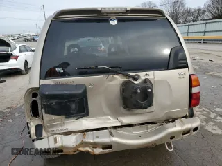 2002 Suzuki XL7 Standard z VIN JS3TX92V424130897, wystawiony jako Copart lot #84635434 z przebiegiem 208 447 mil mil oraz Szkoda całkowita • Salvage title. Historia ofert i sprzedaży dostępna na DreamBid. Obrazek 6.