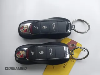 2016 Porsche Panamera 4 z VIN WP0AA2A72GL005752, wystawiony jako IAAI lot #41869840 z przebiegiem 114 719 mil mil oraz . Historia ofert i sprzedaży dostępna na DreamBid. Obrazek 11.