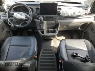 2023 Ford Transit Passenger XL z VIN 1FBAX2Y82PKB60115, wystawiony jako Copart lot #64655134 z przebiegiem 18 253 mil mil oraz Szkoda całkowita • Salvage title. Historia ofert i sprzedaży dostępna na DreamBid. Obrazek 8.