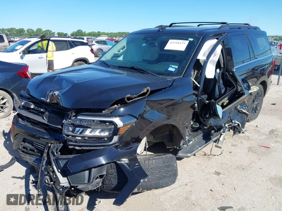 2022 Ford Expedition XLT z VIN 1FMJU1HTXNEA03300, wystawiony jako IAAI lot #42218479 z przebiegiem 32 300 mil mil oraz . Historia ofert i sprzedaży dostępna na DreamBid. Obrazek 17.