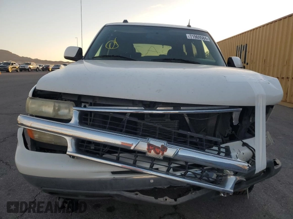2004 Chevrolet Tahoe LT with VIN 1GNEC13TX4J312715, listed as a Copart auction lot 71969584 with 207,245 mi miles and Salvage Title. Bid and sale history available at carsss.com. Image 5.