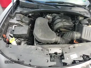 2022 Dodge Charger Police z VIN 2C3CDXKGXNH130735, wystawiony jako Copart lot #90675075 z przebiegiem 32 874 mil mil oraz Czysty tytuł • Clean title. Historia ofert i sprzedaży dostępna na DreamBid. Obrazek 13.