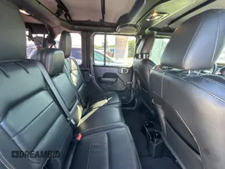 2021 Jeep Wrangler Unlimited Willys z VIN 1C4HJXDNXMW549111, wystawiony jako Copart lot #61692645 z przebiegiem 40 883 mil mil oraz Czysty tytuł • Clean title. Historia ofert i sprzedaży dostępna na DreamBid. Obrazek 6.