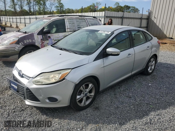 2014 Ford Focus SE with VIN 1FADP3F20EL307431, listed as a Copart auction lot 51256775 with 131,693 mi miles and Salvage Title. Bid and sale history available at carsss.com. Image 1.