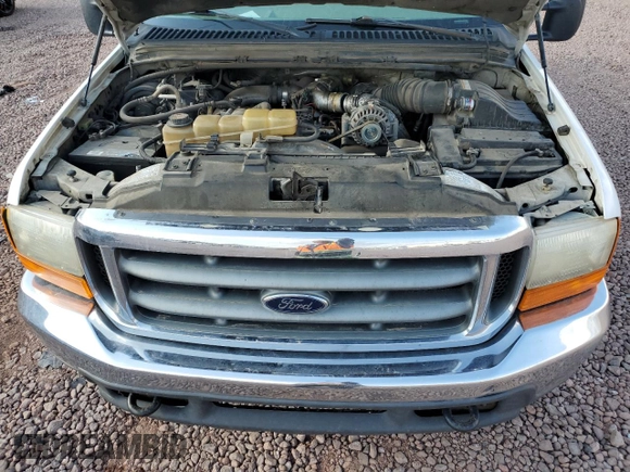 2000 Ford F-250 XL with VIN 1FTNX21FXYEE45263, listed as a Copart auction lot 55044075 with 451,212 mi miles and Salvage title. Bid and sale history available at DreamBid. Image 11.