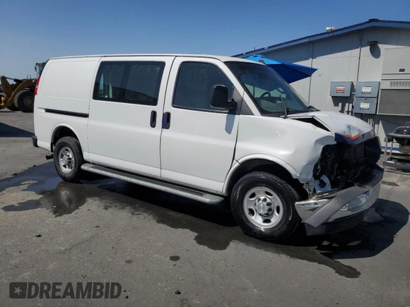 2019 Chevrolet Express Cargo z VIN 1GCWGAFG9K1299520, wystawiony jako Copart lot #60213205 z przebiegiem 116 068 mil mil oraz Szkoda całkowita • Salvage title. Historia ofert i sprzedaży dostępna na DreamBid. Obrazek 4.