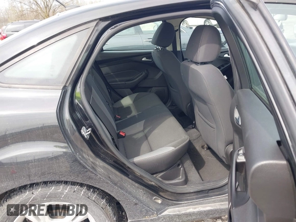 2013 Ford Focus SE with VIN 1FADP3F25DL211678, listed as a IAAI auction lot 42160699 with 193,272 mi miles. Bid and sale history available at carsss.com. Image 8.