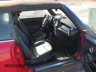 2010 MINI Convertible with VIN WMWMR3C59ATU97398, listed as a IAAI auction lot 41714054 with 12,663 mi miles and . Bid and sale history available at DreamBid. Image 5.