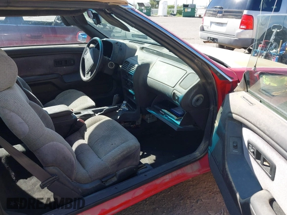 1995 Chrysler LeBaron z VIN 1C3EU4534SF517486, wystawiony jako IAAI lot #40211893 z przebiegiem 120 160 mil mil oraz . Historia ofert i sprzedaży dostępna na DreamBid. Obrazek 5.
