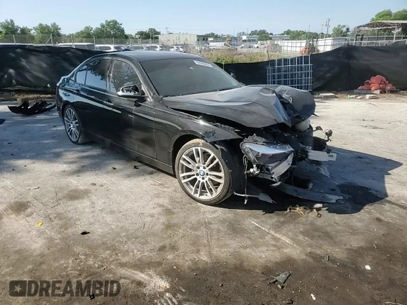 2014 BMW 3 Series 328i z VIN WBA3A5G51ENP27213, wystawiony jako Copart lot #56988805 z przebiegiem 122 517 mil mil oraz Szkoda całkowita • Salvage title. Historia ofert i sprzedaży dostępna na DreamBid. Obrazek 14.