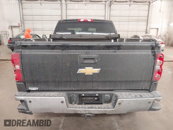 2015 Chevrolet Silverado 1500 LT with VIN 1GCVKREC6FZ403606, listed as a IAAI auction lot 41765341 with 132,805 mi miles. Bid and sale history available at carsss.com. Image 17.