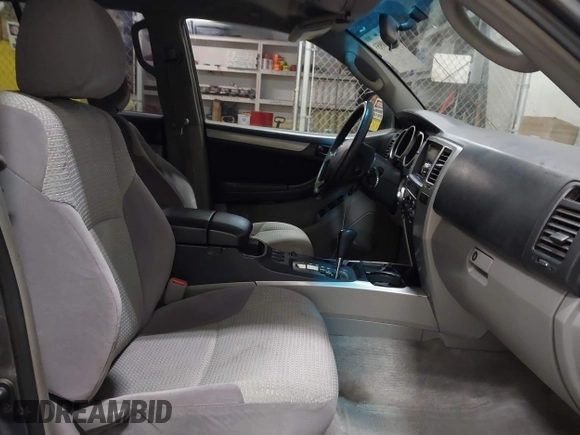 2004 Toyota 4Runner SR5 with VIN JTEBU14R940027713, listed as a IAAI auction lot 41740953 with 225,348 mi miles and . Bid and sale history available at DreamBid. Image 5.
