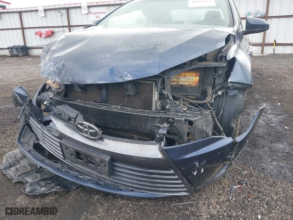 2016 Toyota Camry XLE with VIN 4T4BF1FK6GR519063, listed as a IAAI auction lot 41939684 with 162,544 mi miles. Bid and sale history available at carsss.com. Image 6.