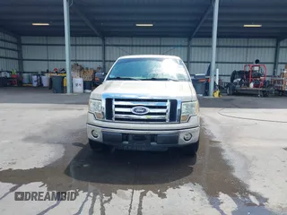 2010 Ford F-150 XL with VIN 1FTEW1C84AFD29603, listed as a IAAI auction lot 41960726 with 260,297 mi miles. Bid and sale history available at carsss.com. Image 12.