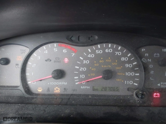 2001 Toyota Sequoia SR5 with VIN 5TDZT34A31S056662, listed as a IAAI auction lot 41778730 with 287,065 mi miles. Bid and sale history available at carsss.com. Image 7.