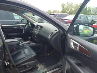 2013 Nissan Pathfinder Platinum with VIN 5N1AR2MM9DC605668, listed as a IAAI auction lot 42528542 with 142,956 mi miles and . Bid and sale history available at DreamBid. Image 5.
