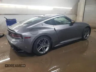 2024 Nissan Z Sport с VIN JN1BZ4AH2RM363287, выставлен на аукционе Copart как лот 45652825 с пробегом 8 737 миль миль и Списание • Salvage title. История ставок и продаж доступна на DreamBid. Изображение 3.