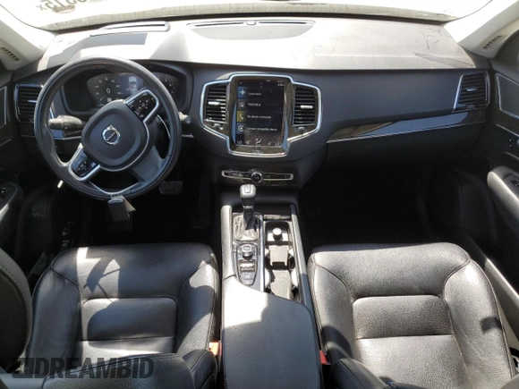 2017 Volvo XC90 Momentum z VIN YV4A22PK5H1128206, wystawiony jako Copart lot #52108315 z przebiegiem 69 510 mil mil oraz Szkody całkowita. Historia ofert i sprzedaży dostępna na DreamBid. Obrazek 8.
