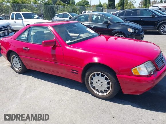 1998 Mercedes-Benz SL 500 z VIN WDBFA67F5WF162862, wystawiony jako IAAI lot #42391819 z przebiegiem 158 411 mil mil oraz . Historia ofert i sprzedaży dostępna na DreamBid. Obrazek 1.