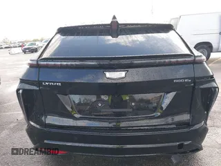2024 Cadillac LYRIQ Luxury z VIN 1GYKPSRL6RZ120031, wystawiony jako IAAI lot #41579356 z przebiegiem 20 921 mil mil oraz . Historia ofert i sprzedaży dostępna na DreamBid. Obrazek 17.