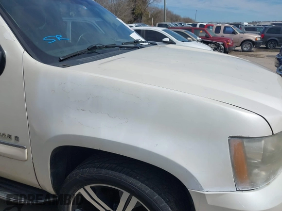 2008 Chevrolet Tahoe LTZ with VIN 1GNFK13078R190092, listed as a IAAI auction lot 41690795 with 147,041 mi miles and . Bid and sale history available at DreamBid. Image 13.