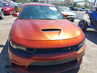 2020 Dodge Charger Scat Pack z VIN 2C3CDXGJ7LH223858, wystawiony jako IAAI lot #42221044 z przebiegiem 42 561 mil mil oraz . Historia ofert i sprzedaży dostępna na DreamBid. Obrazek 12.