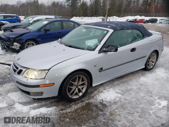 2005 Saab 9-3 z VIN YS3FH79Y456003839, wystawiony jako IAAI lot #41687321 z przebiegiem 156 280 mil mil oraz . Historia ofert i sprzedaży dostępna na DreamBid. Obrazek 2.