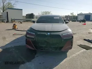 2023 BMW 7 Series 760i xDrive с VIN WBA33EJ09PCL98685, выставлен на аукционе Copart как лот 60106345 с пробегом 16 922 миль миль и Списание • Salvage title. История ставок и продаж доступна на DreamBid. Изображение 13.