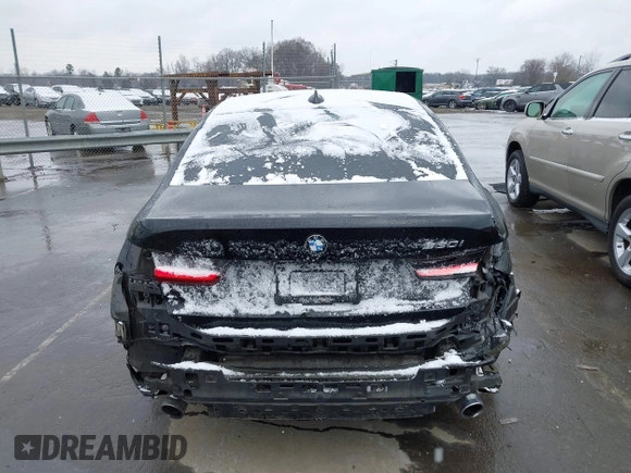 2019 BMW 3 Series 330i с VIN WBA5R1C53KAE82114, выставлен на аукционе IAAI как лот 41632512 с пробегом 92 454 миль миль и . История ставок и продаж доступна на DreamBid. Изображение 17.