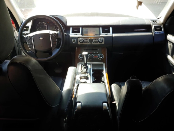 2011 Land Rover Range Rover Sport SC with VIN SALSH2E43BA266207, listed as a Copart auction lot 49084515 with 160,890 mi miles and Clean Title. Bid and sale history available at carsss.com. Image 9.