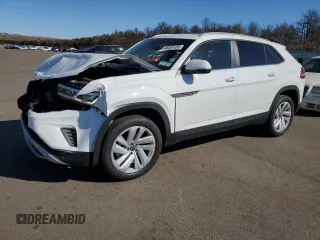 2022 Volkswagen Atlas SE z VIN 1V2KE2CA3NC230226, wystawiony jako Copart lot #48566135 z przebiegiem 20 658 mil mil oraz Szkody całkowita. Historia ofert i sprzedaży dostępna na DreamBid. Obrazek 1.
