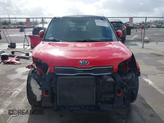 2018 Kia Soul ! with VIN KNDJX3AA8J7537510, listed as a IAAI auction lot 41773156 with 144,882 mi miles. Bid and sale history available at carsss.com. Image 13.
