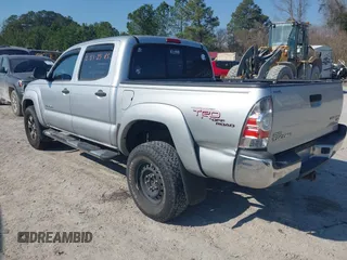 2011 Toyota Tacoma PreRunner with VIN 5TFJU4GN0BX007512, listed as a IAAI auction lot 41682881 with 190,184 mi miles and . Bid and sale history available at DreamBid. Image 3.
