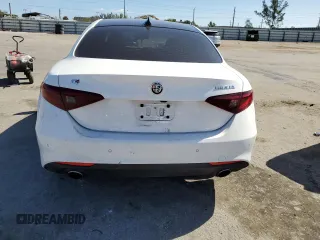 2020 Alfa Romeo Giulia with VIN ZARFANAN2L7630361, listed as a Copart auction lot 40794573 with 23,307 mi miles. Bid and sale history available at carsss.com. Image 6.
