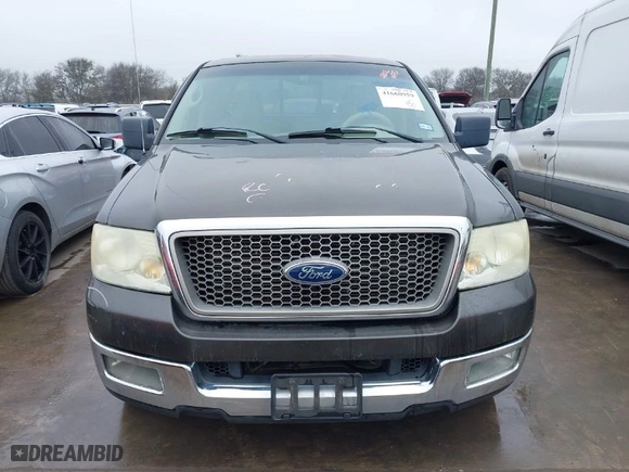 2005 Ford F-150 XLT with VIN 1FTPW12555FB46149, listed as a IAAI auction lot 41660959 with 214,605 mi miles. Bid and sale history available at carsss.com. Image 12.