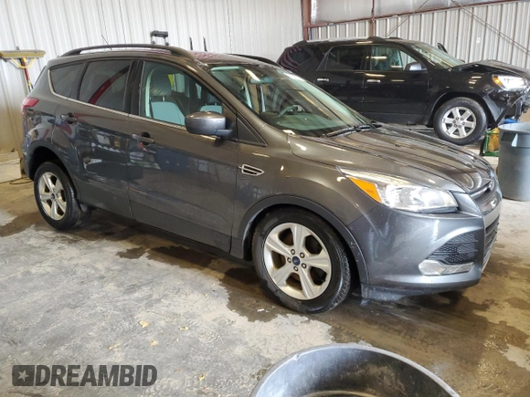 2016 Ford Escape SE z VIN 1FMCU9G99GUA67544, wystawiony jako Copart lot #57655935 z przebiegiem 156 913 mil mil oraz Nie do naprawy • Non repairable. Historia ofert i sprzedaży dostępna na DreamBid. Obrazek 4.